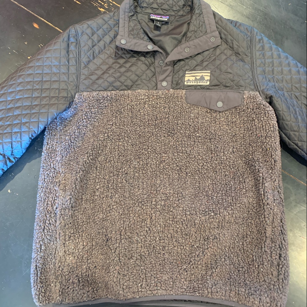 patagonia womens size S pullover jacket!